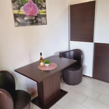 Studio Quint M Rovinj Daire *